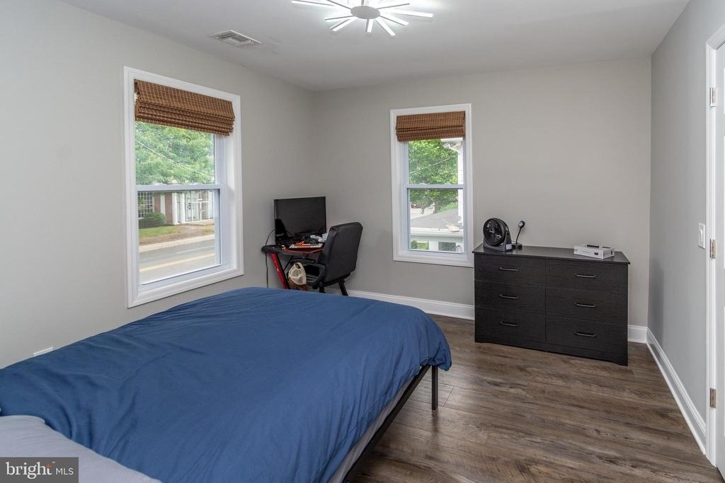 2633 Nottingham Way - Photo 21
