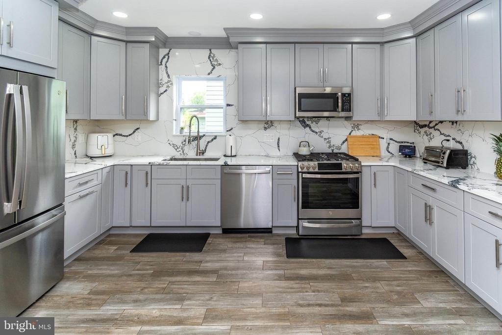 2633 Nottingham Way - Photo 13
