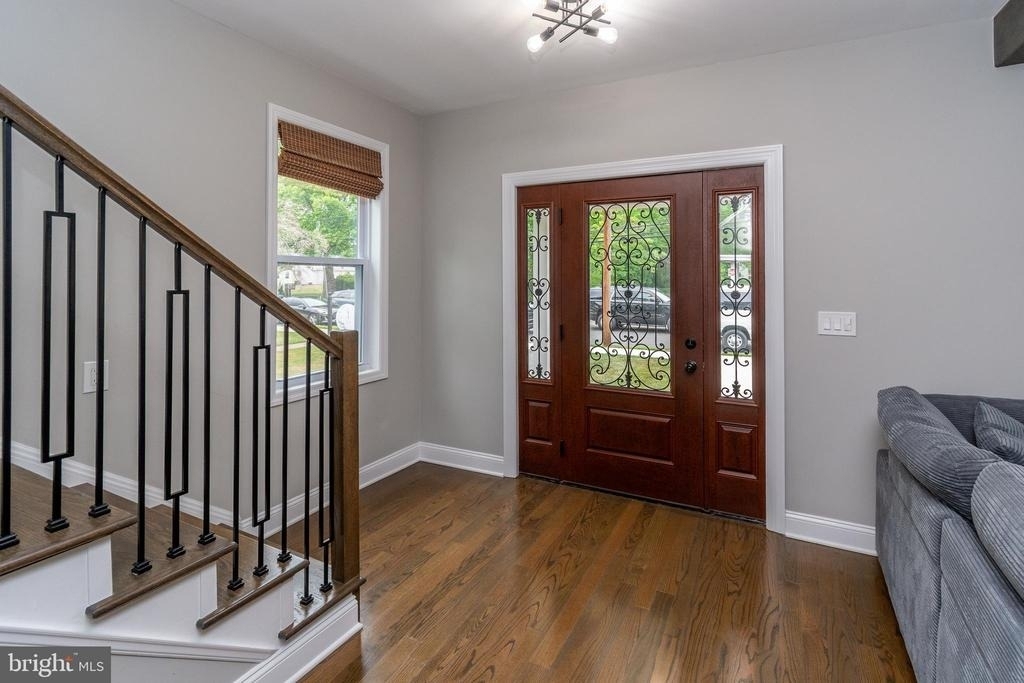 2633 Nottingham Way - Photo 5
