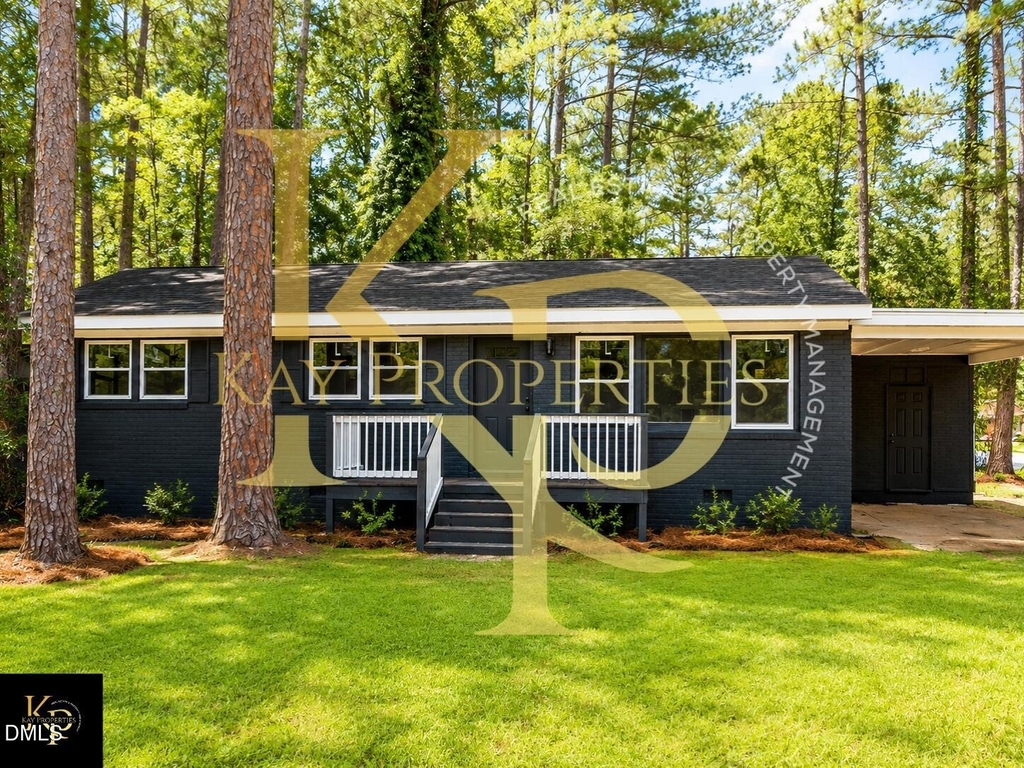 1828 Windsor Drive - Photo 0