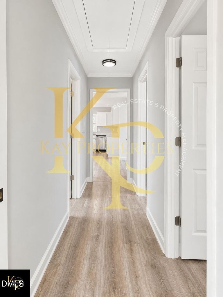 1828 Windsor Drive - Photo 14