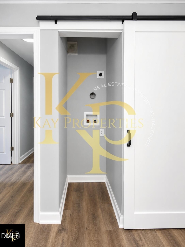1828 Windsor Drive - Photo 13