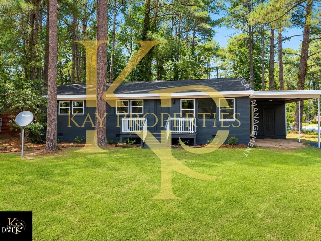 1828 Windsor Drive - Photo 1