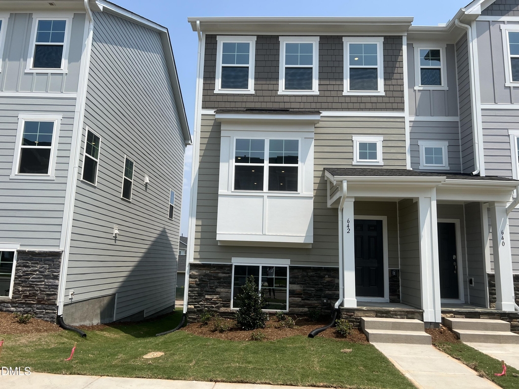 642 Gimari Drive - Photo 0