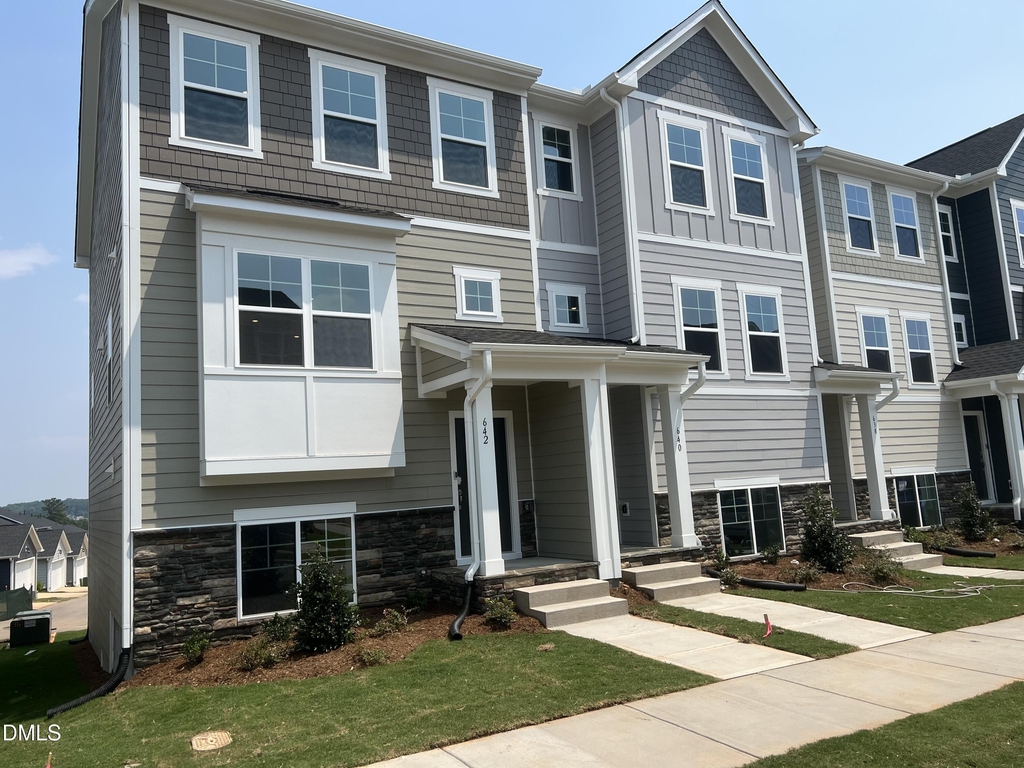 642 Gimari Drive - Photo 1