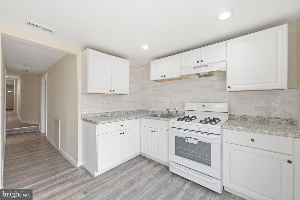 93 Washington Street - Photo 4