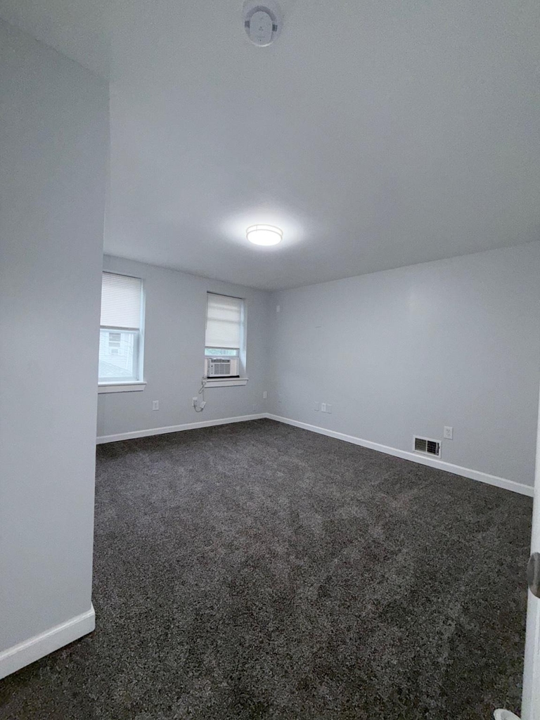 58 E Monroe Street - Photo 11