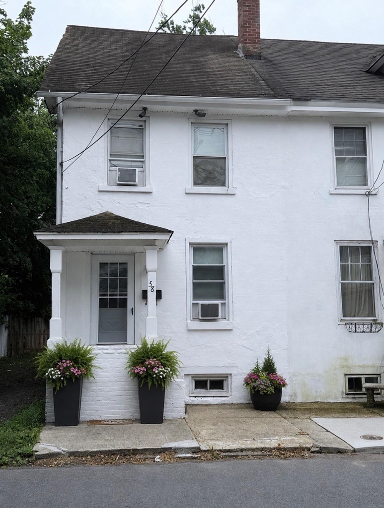 58 E Monroe Street - Photo 0