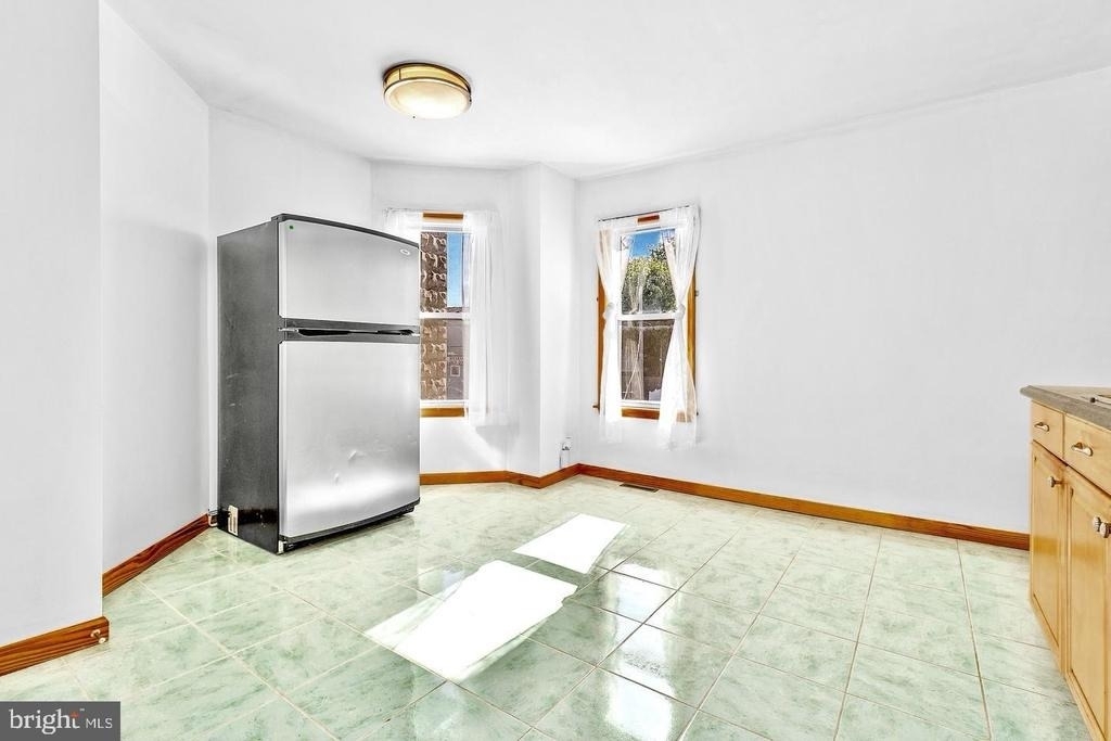 117 S Pavilion Avenue - Photo 5