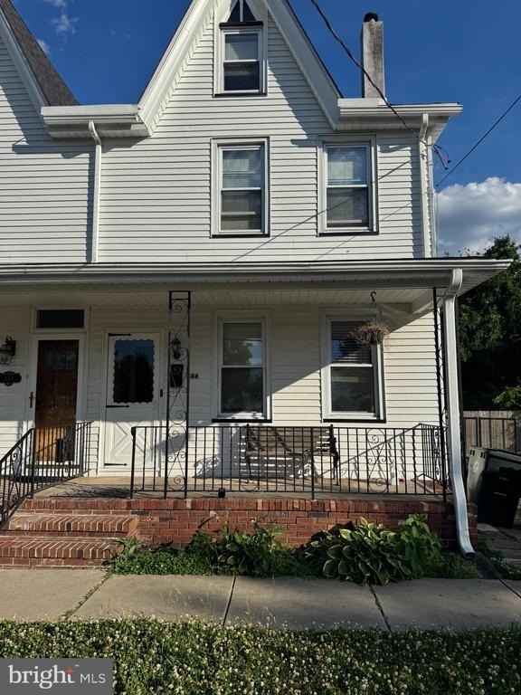 446 W Broad Street - Photo 0