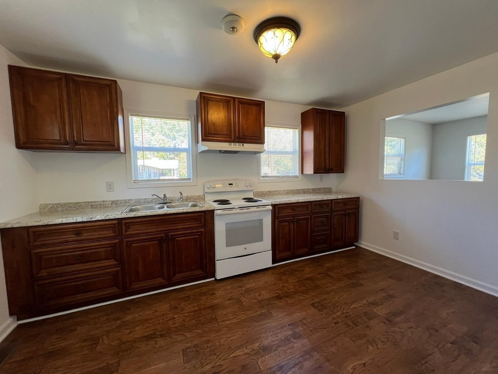 8324 Stephenson Road - Photo 3