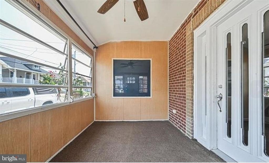 126 N Harvard - Photo 2