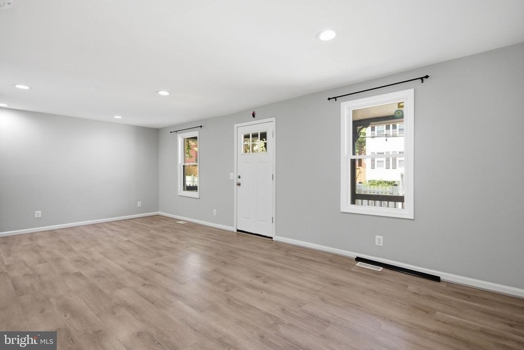 26 Post Office Avenue - Photo 6