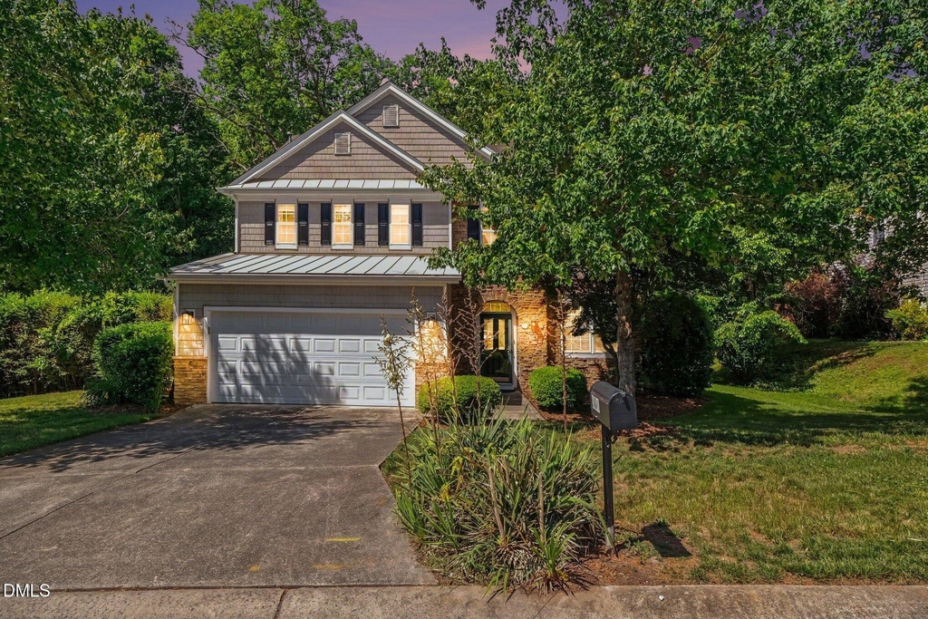 508 Ashburn Lane - Photo 0