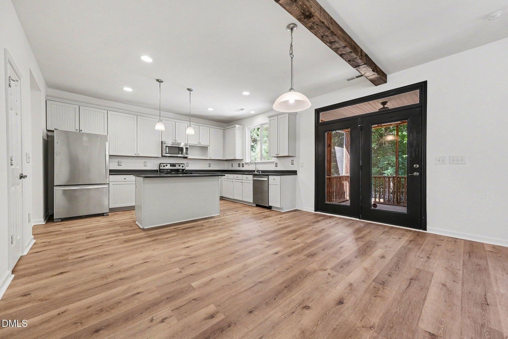 508 Ashburn Lane - Photo 7