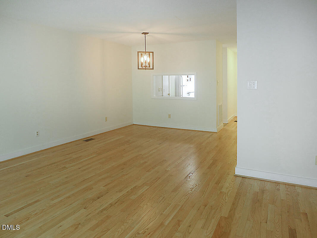 424 Fairoaks Circle - Photo 2