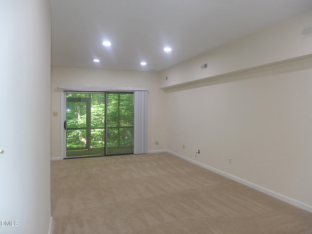 424 Fairoaks Circle - Photo 12