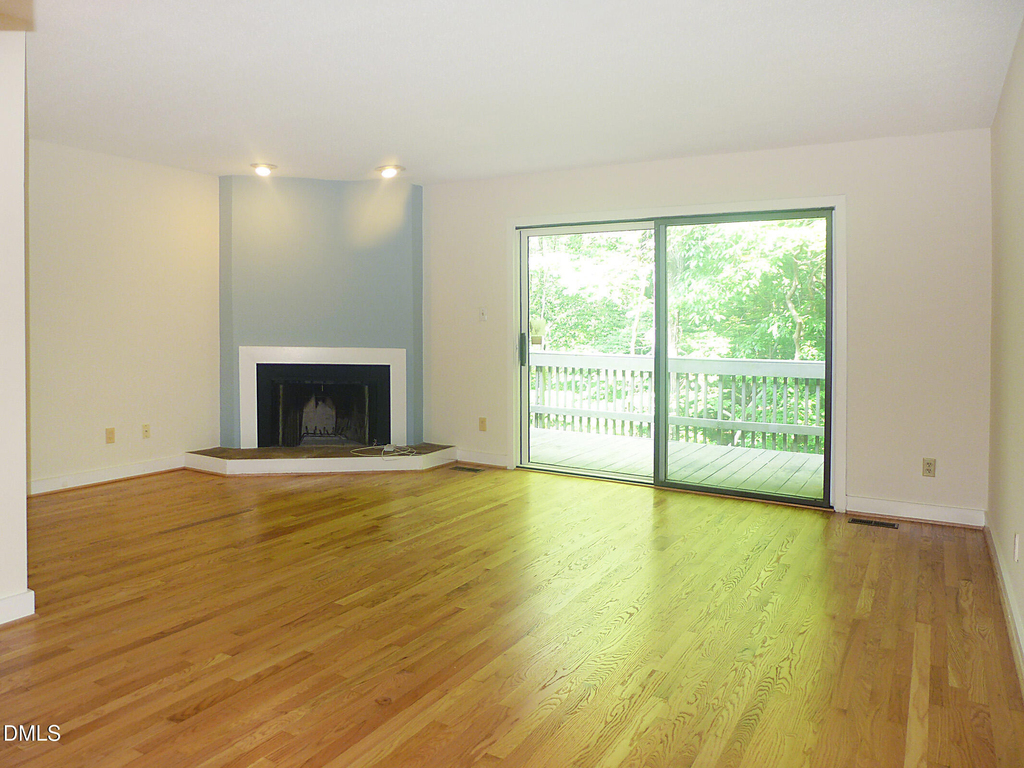 424 Fairoaks Circle - Photo 5