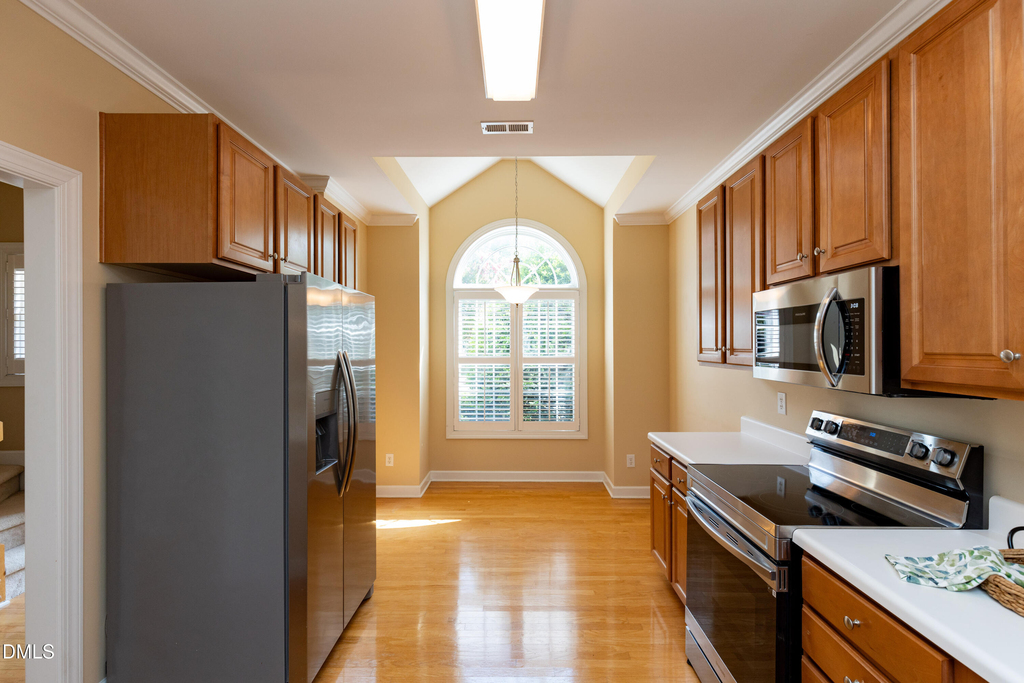 2007 White Pond Court - Photo 6