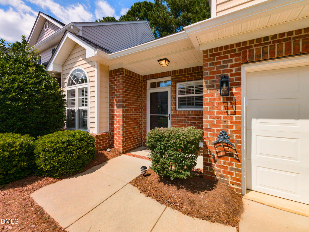 2007 White Pond Court - Photo 2