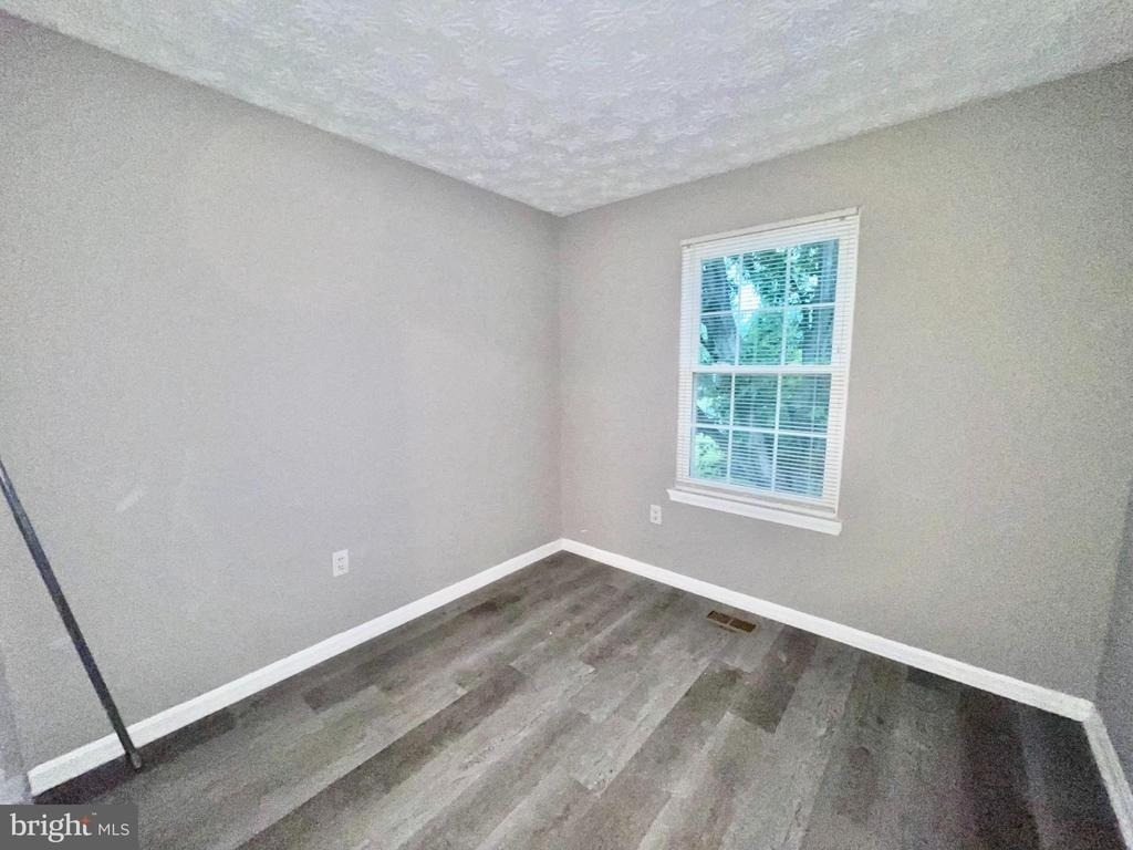 18674 Winding Creek Place - Photo 10