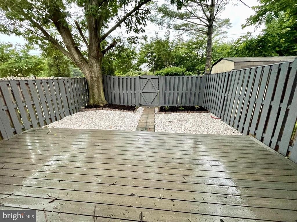 18674 Winding Creek Place - Photo 14