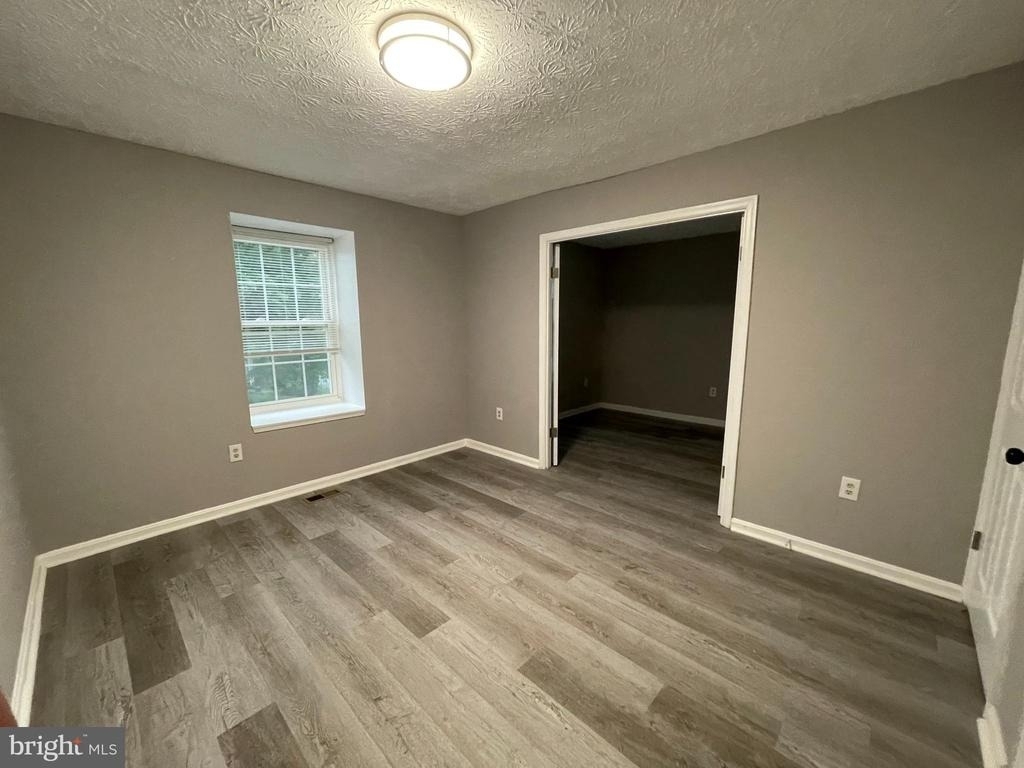 18674 Winding Creek Place - Photo 7