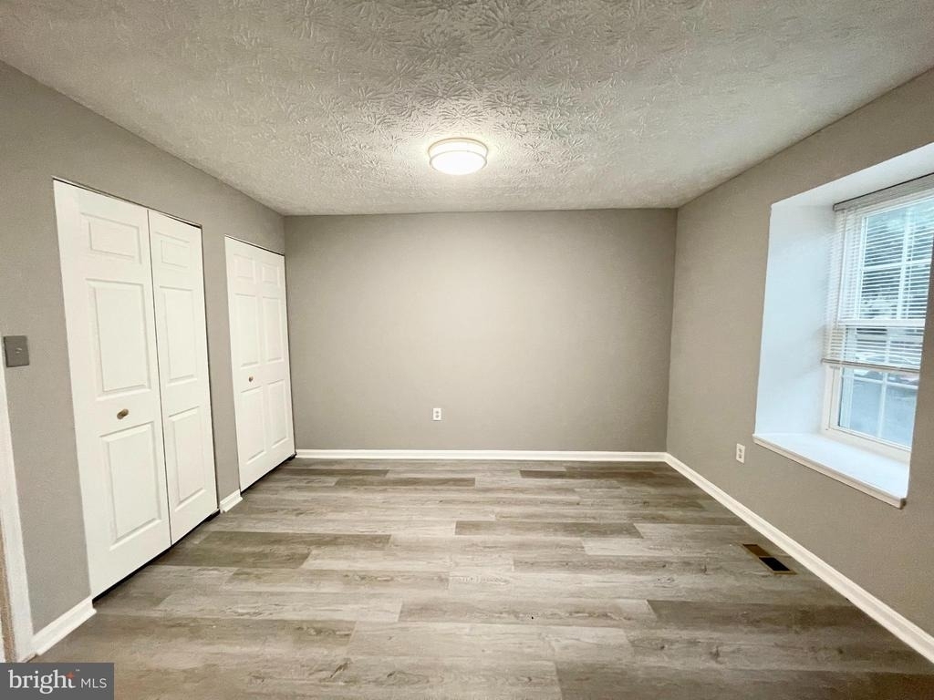 18674 Winding Creek Place - Photo 5
