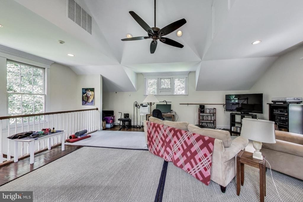 5809 Grosvenor Lane - Photo 29
