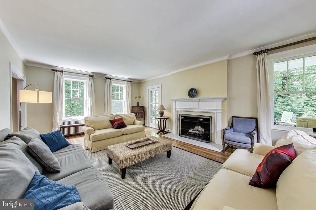 5809 Grosvenor Lane - Photo 4