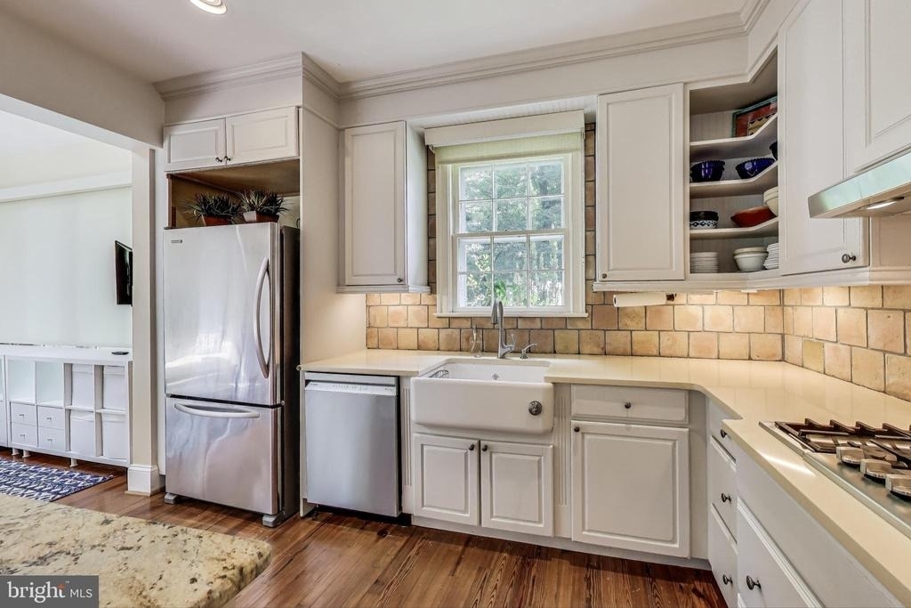 5809 Grosvenor Lane - Photo 7