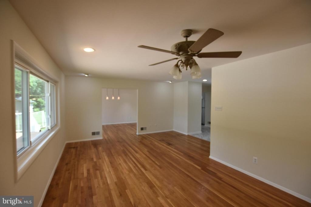 4015 Heathfield Road - Photo 1