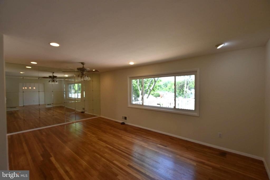 4015 Heathfield Road - Photo 4
