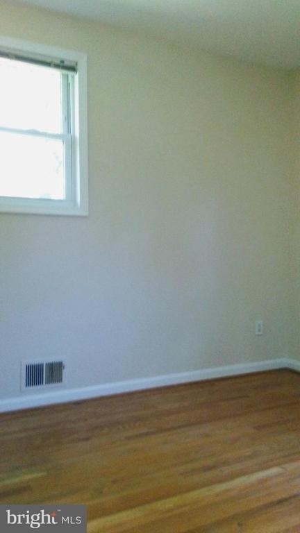 4009 Weller Road - Photo 8