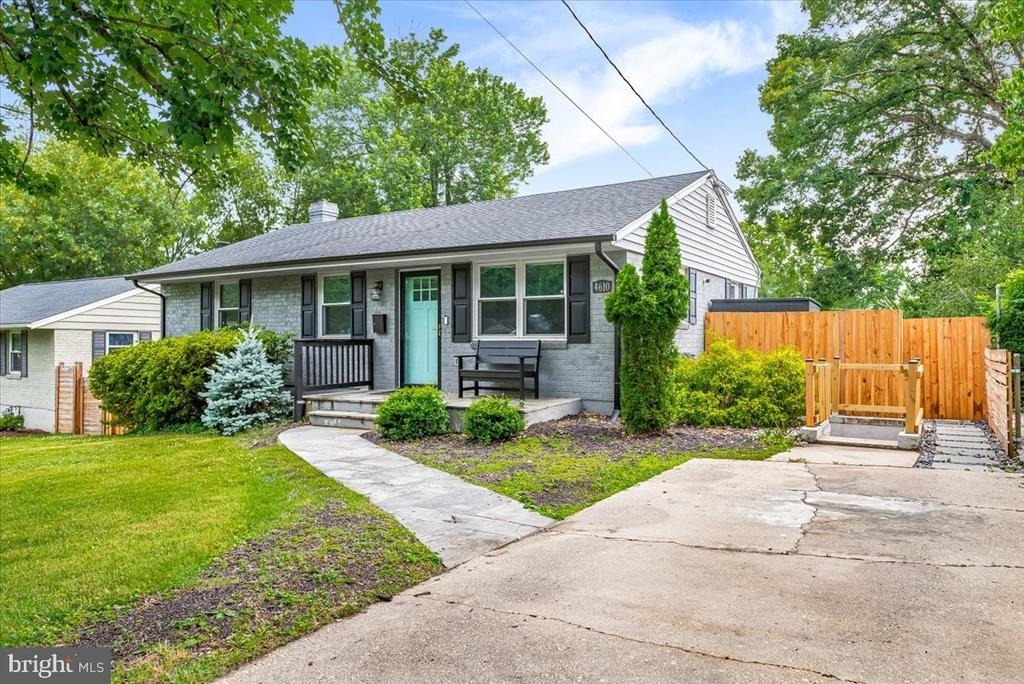 4610 Coachway Drive - Photo 1