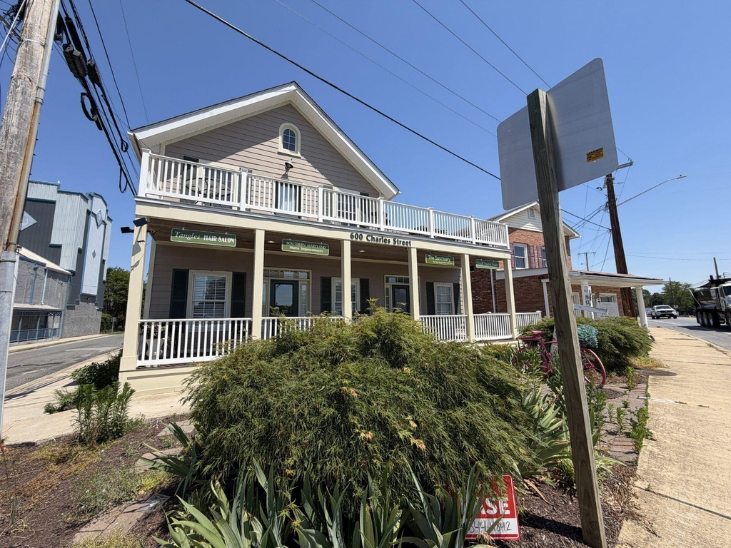 600 Charles Street - Photo 0