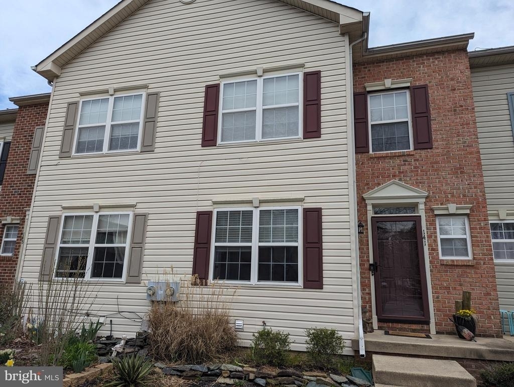 141 Winslow Place - Photo 9