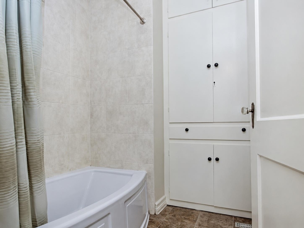 2420 Hartford Rd - Photo 12
