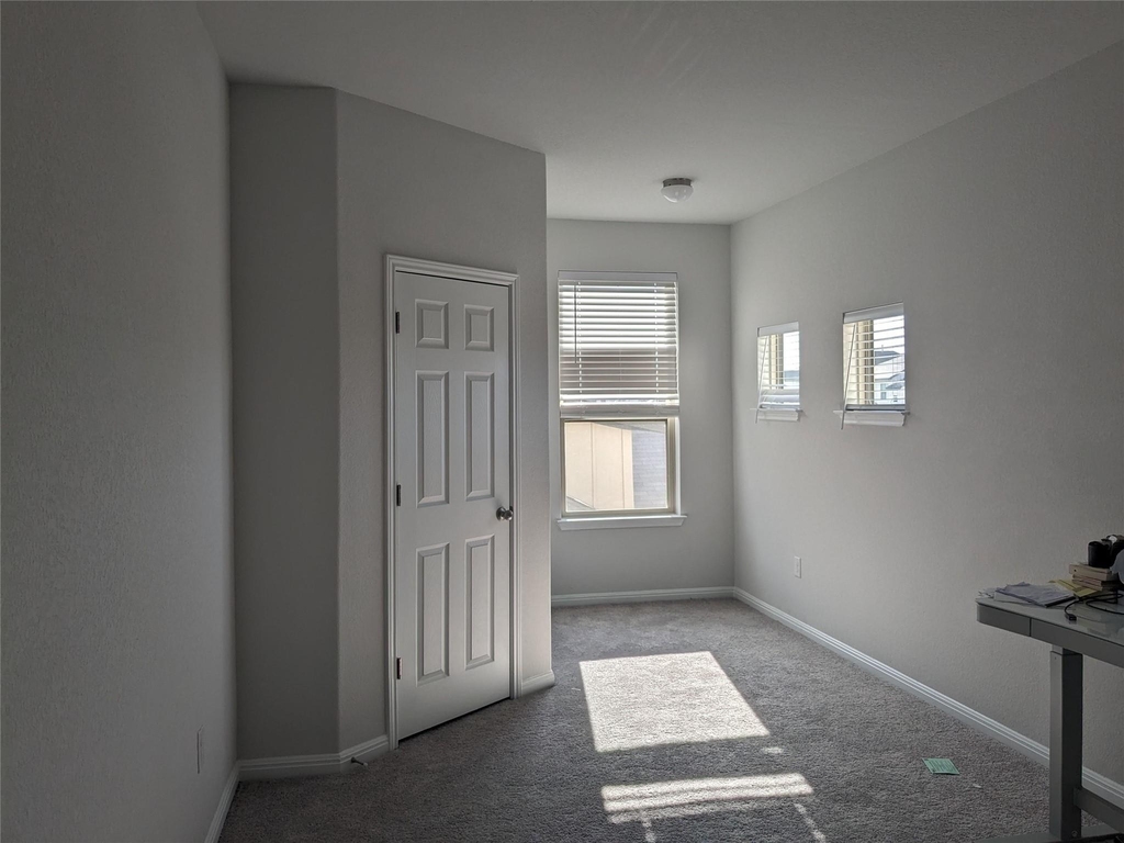 105 Durmont Pass - Photo 15
