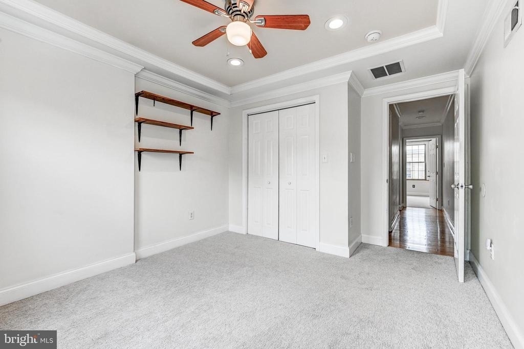 145 N Streeper Street - Photo 15