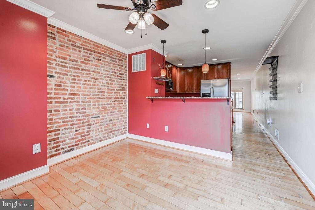145 N Streeper Street - Photo 12