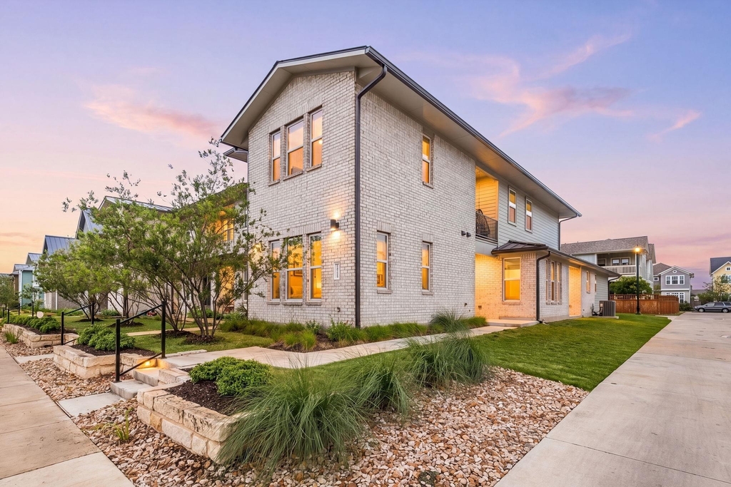 2409 Simond Ave - Photo 1