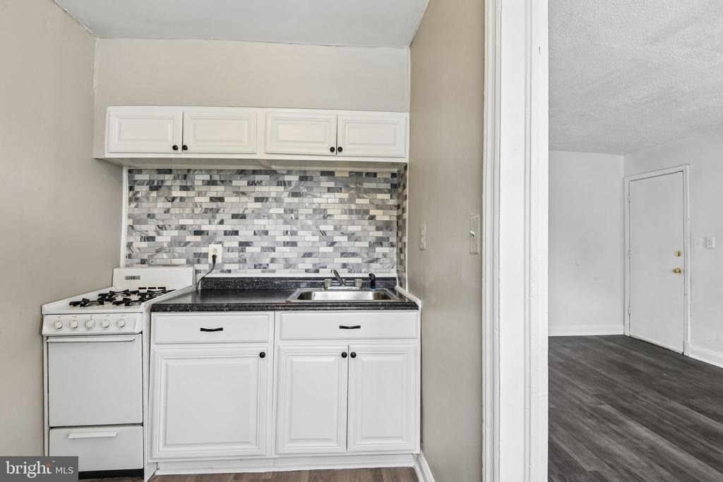 3312 Dorithan Road - Photo 2