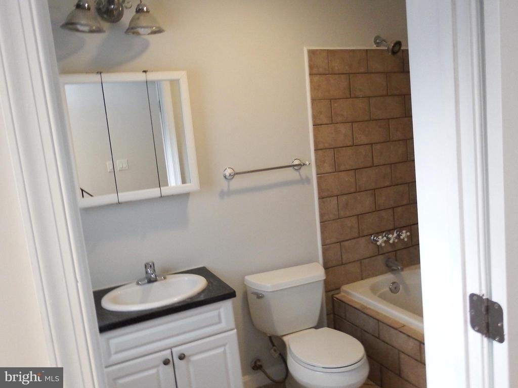 924 S Robinson Street - Photo 8