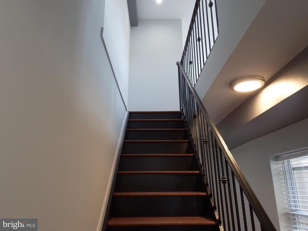 924 S Robinson Street - Photo 12