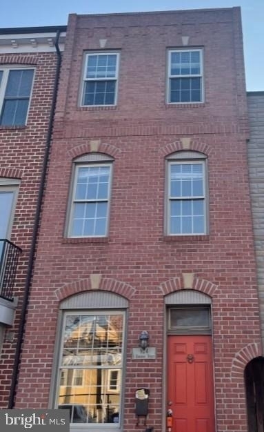924 S Robinson Street - Photo 1