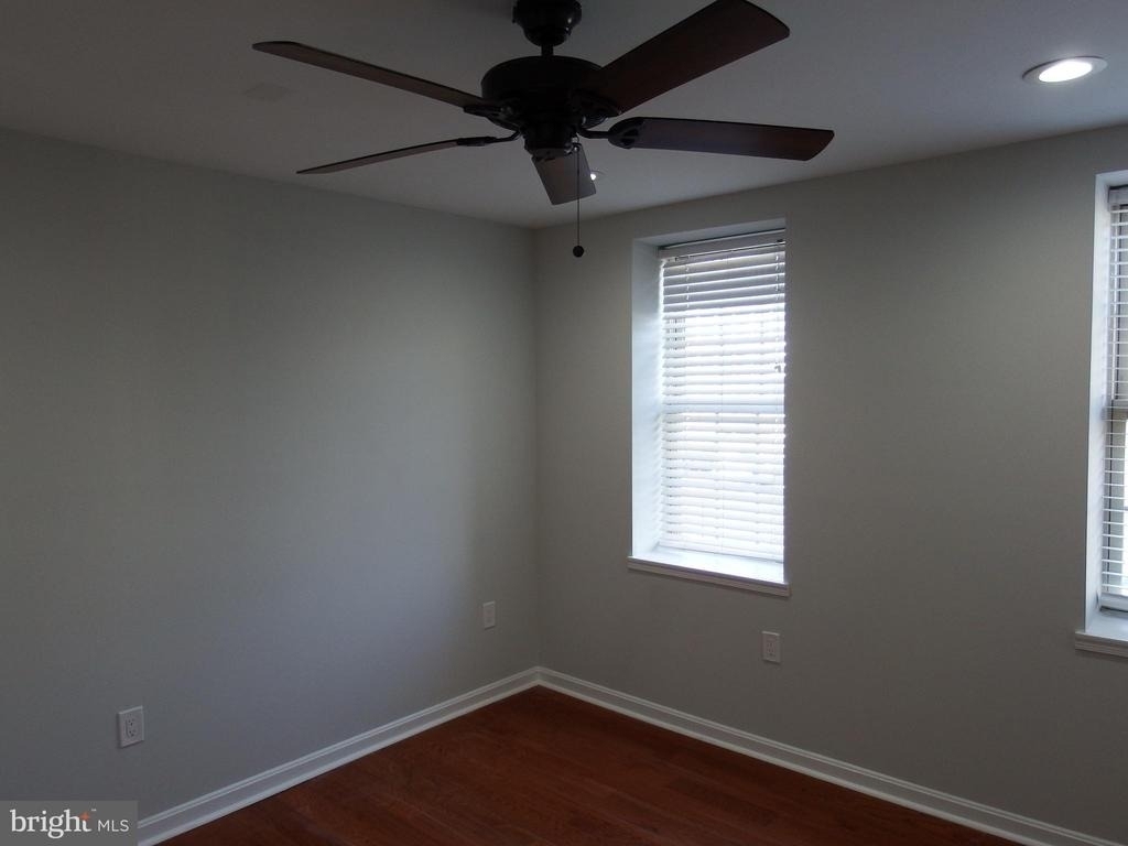924 S Robinson Street - Photo 9