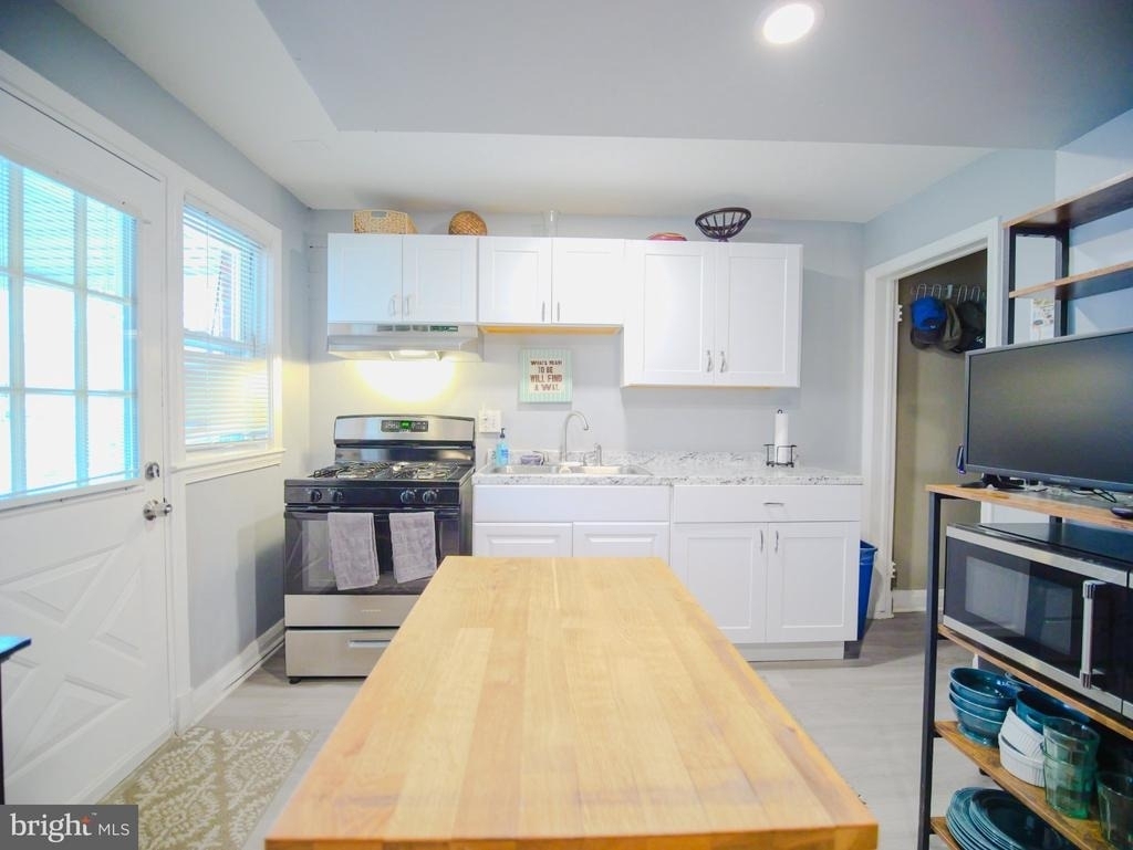 4011 Balfern Avenue - Photo 3