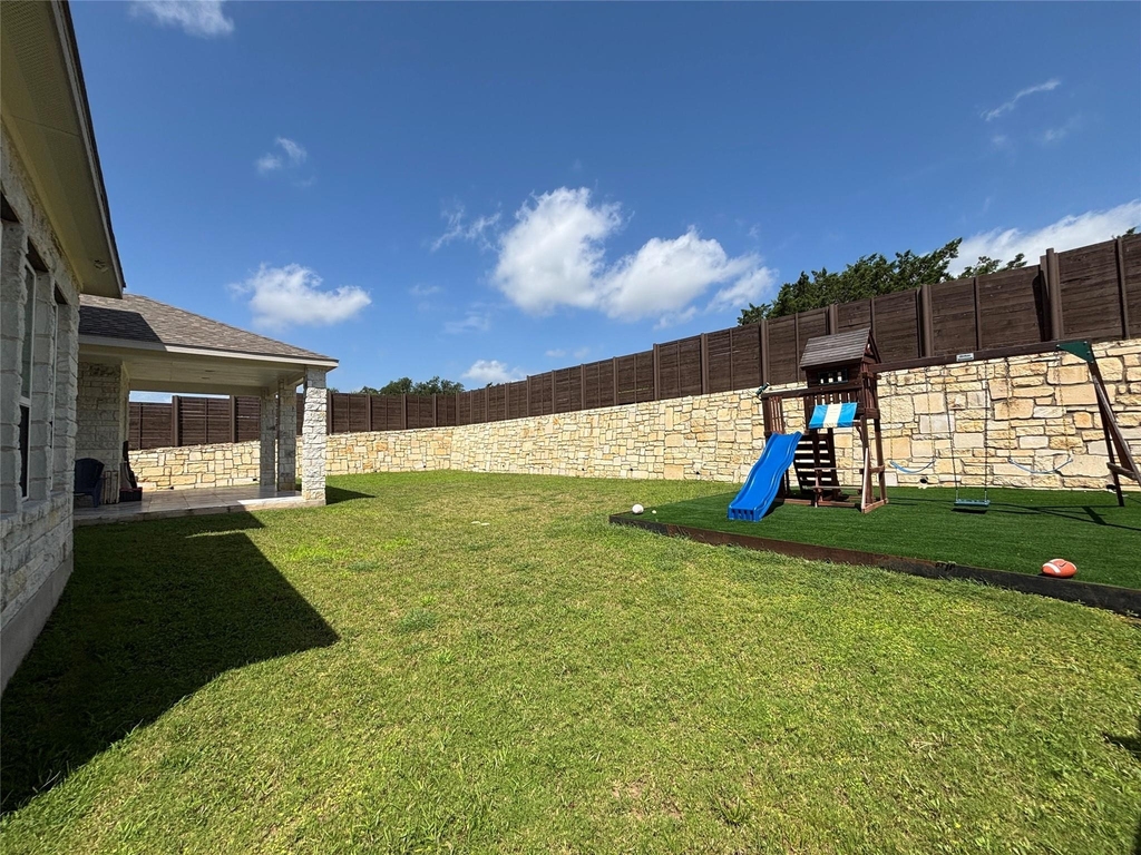 16916 Morelle Dr - Photo 28