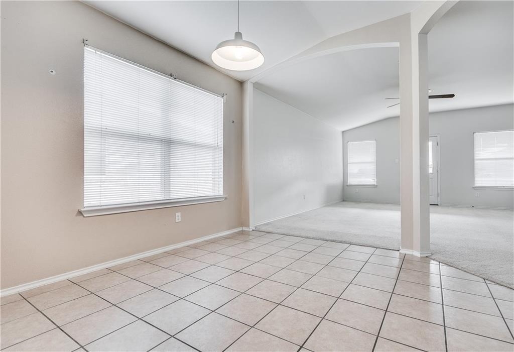 602 Golden Gate Dr - Photo 4